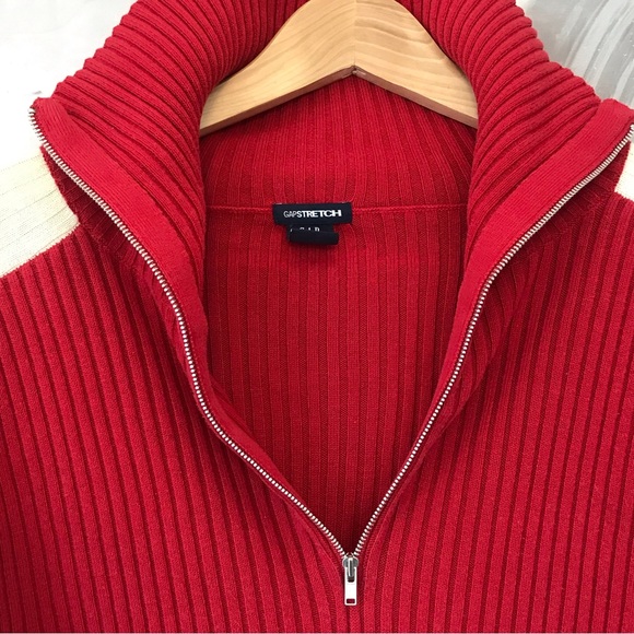 GAP | Y2K Long Sleeved Sporty Red Mock Turtle Neck Sweater w/ White Stripes - Picture 13 of 16